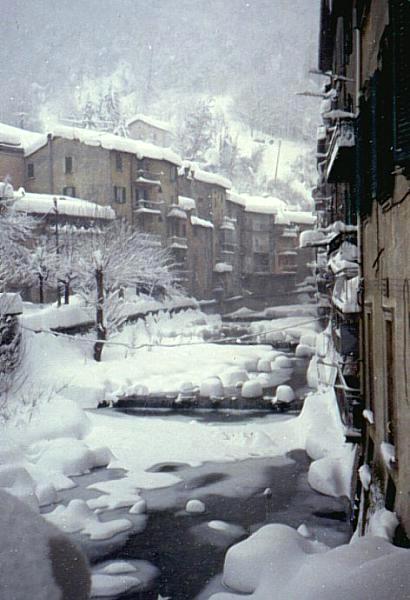  Image name: 25-porretta terme.jpg 
 width: 410 pixel 
 height: 600 pixel 
 Size: 44782 bytes 
 Click to enlarge 